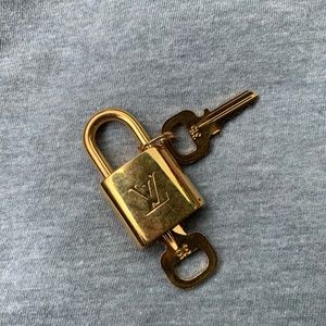 Loui Vuitton lock